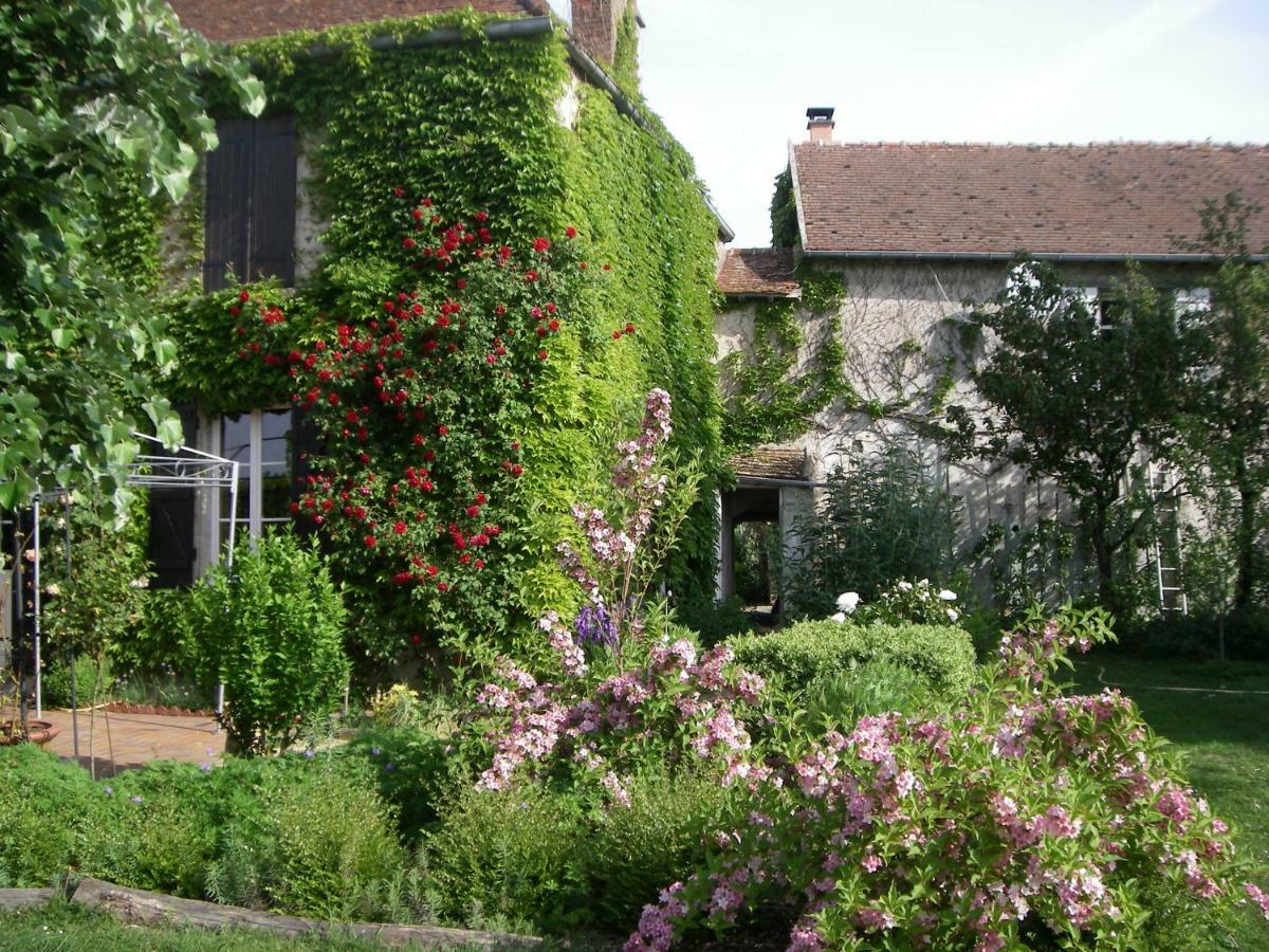 ラ・フェルテ・ゴシェ La Ferme Le Merger Bed & Breakfast エクステリア 写真