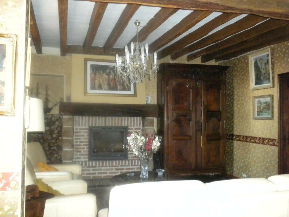 ラ・フェルテ・ゴシェ La Ferme Le Merger Bed & Breakfast エクステリア 写真
